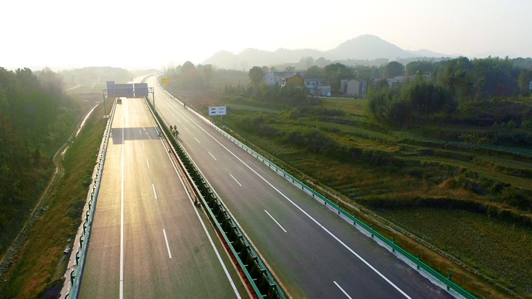 9月20日棋盘洲大桥,蕲太高速西段正式通车!